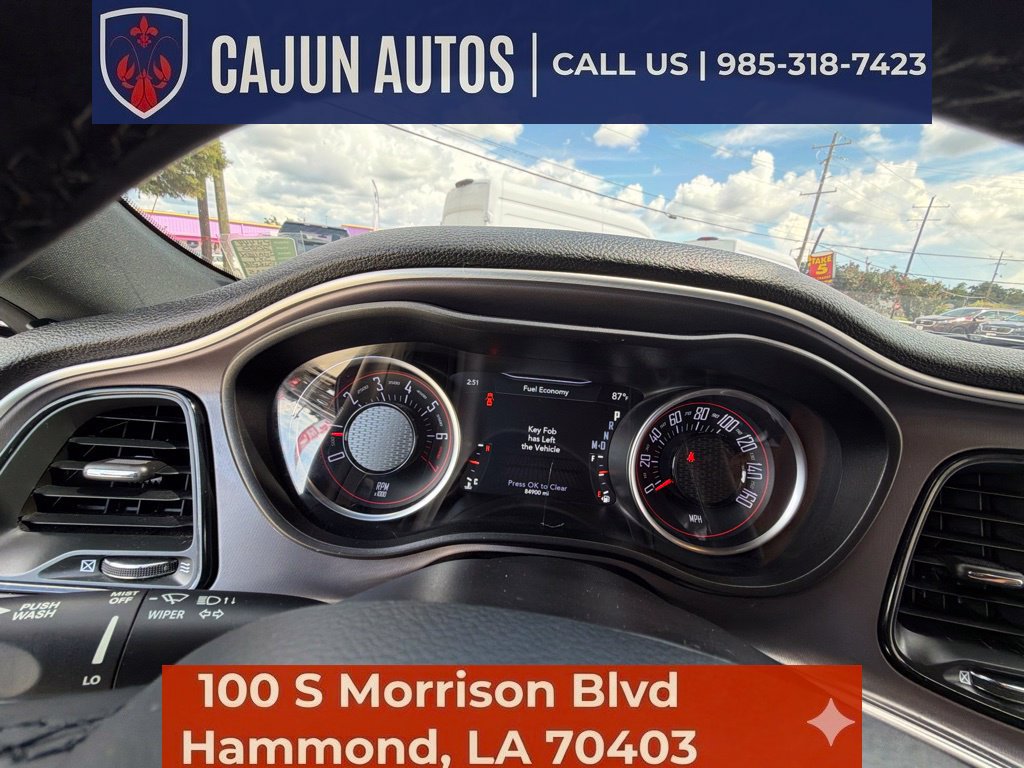 Used 2020 Dodge Challenger SXT RWD image 39