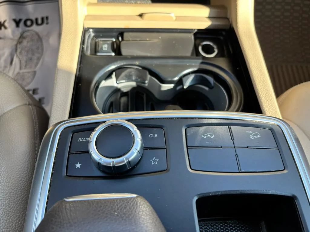 Used 2014 Mercedes-Benz GL 450 4MATIC image 28