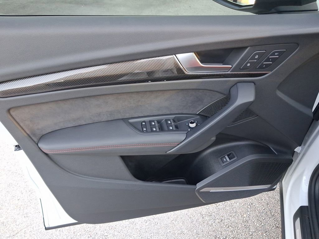 Used 2025 Audi SQ5 Premium Plus image 18