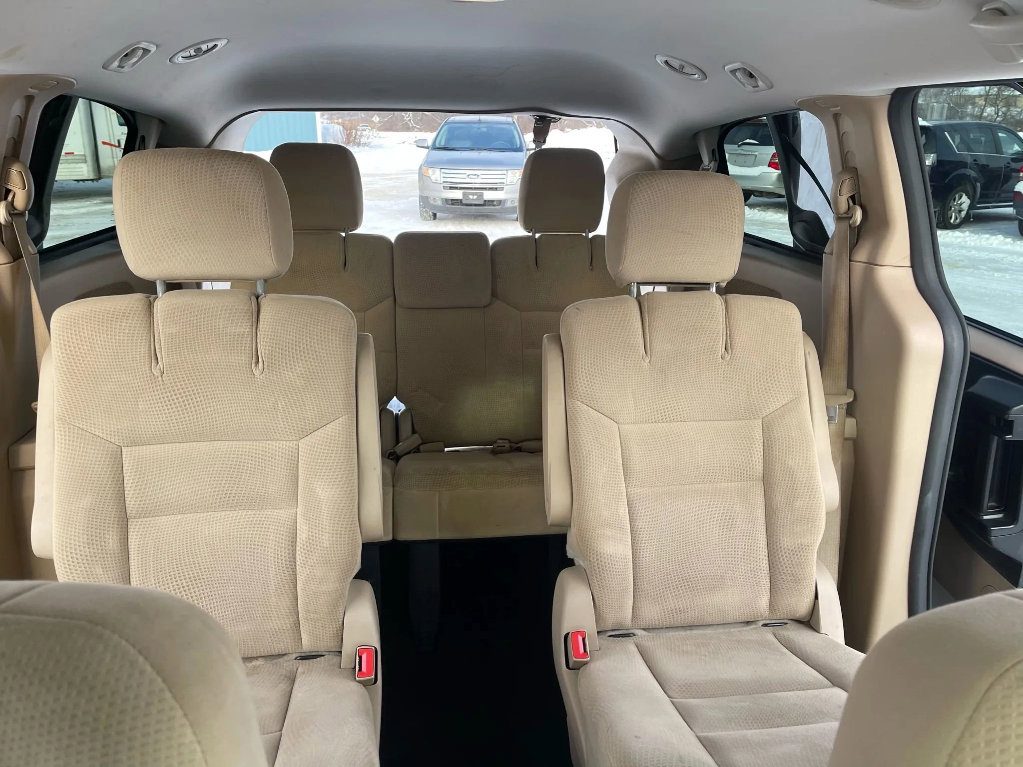 Used 2016 Dodge Grand Caravan SXT image 17