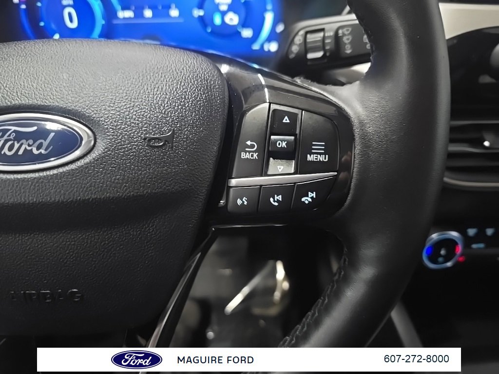 Used 2022 Ford Escape SEL w/ Technology Package image 21