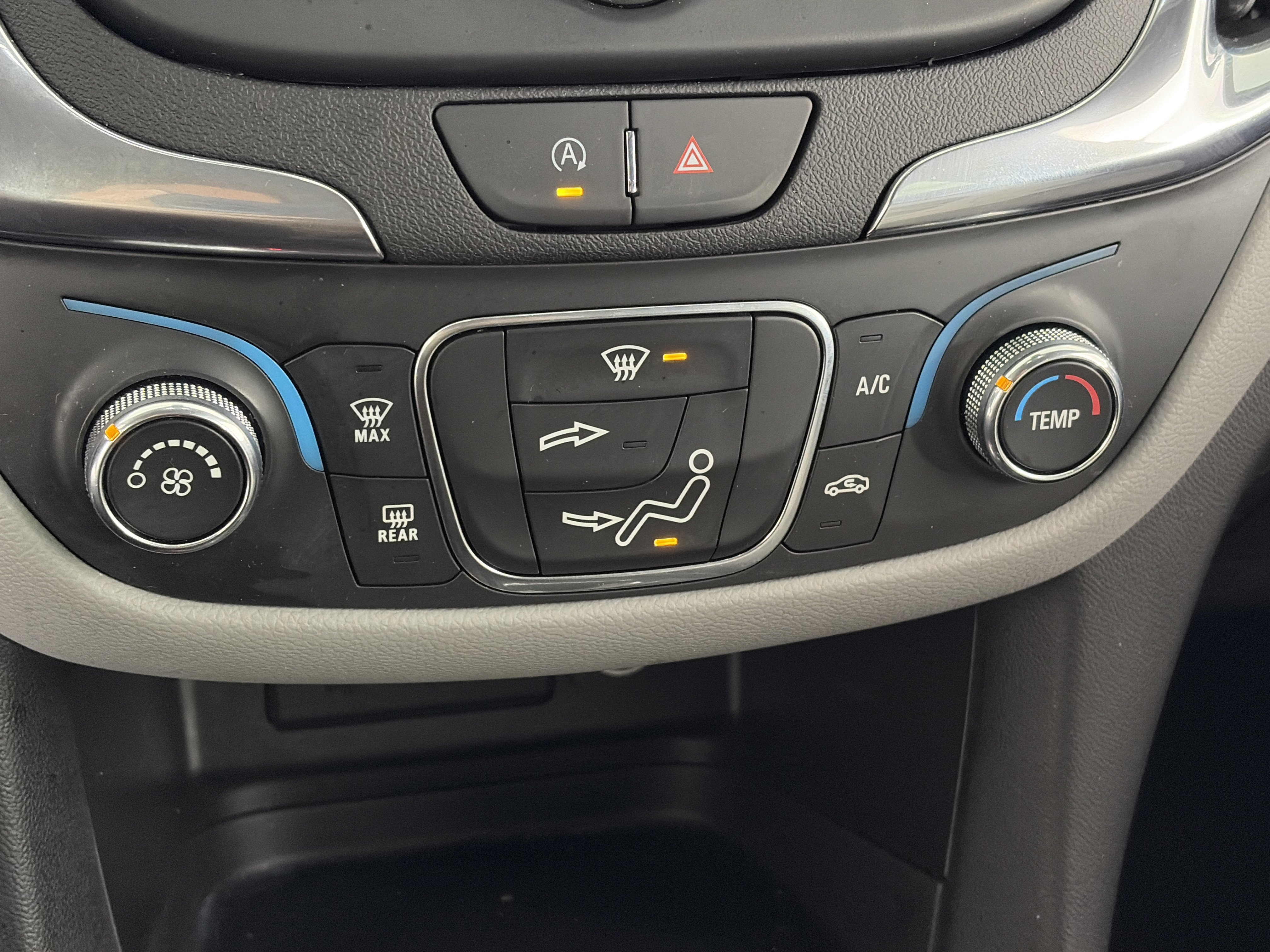 Certified 2024 Chevrolet Equinox LS w/ LS Convenience Package image 21