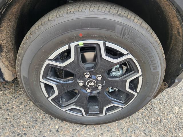 New 2025 Ford Bronco Sport Outer Banks AWD/4WD image 18