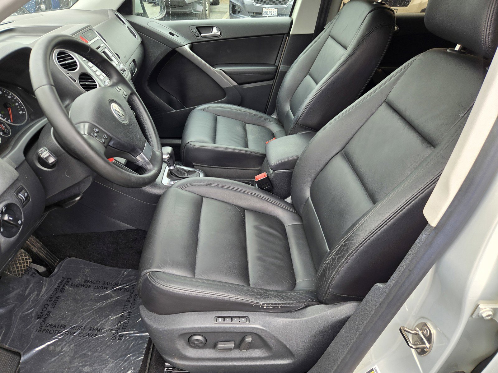 Used 2009 Volkswagen Tiguan SE AWD/4WD image 14