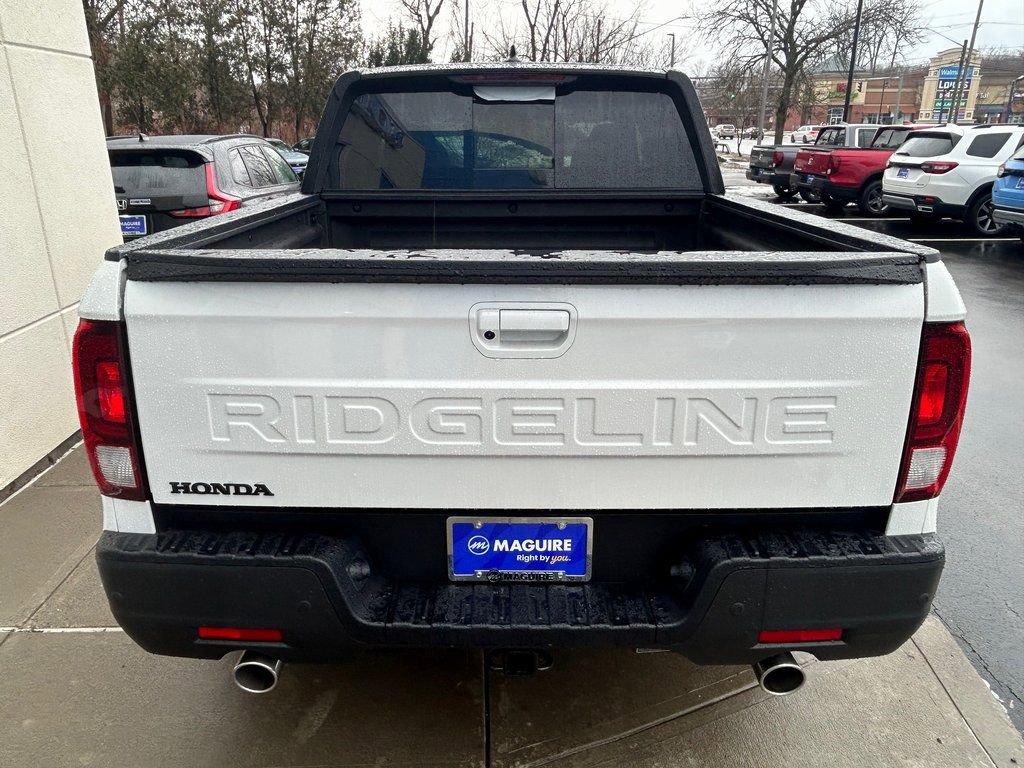 New 2026 Honda Ridgeline Black Edition image 3