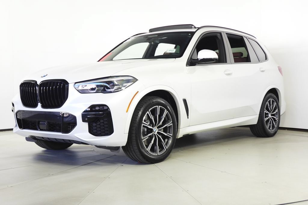 Used 2022 BMW X5 xDrive40i w/ M Sport Package AWD/4WD image 2