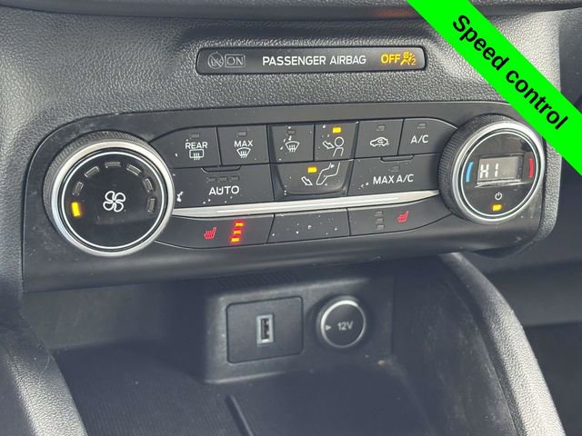 Used 2020 Ford Escape SE image 18