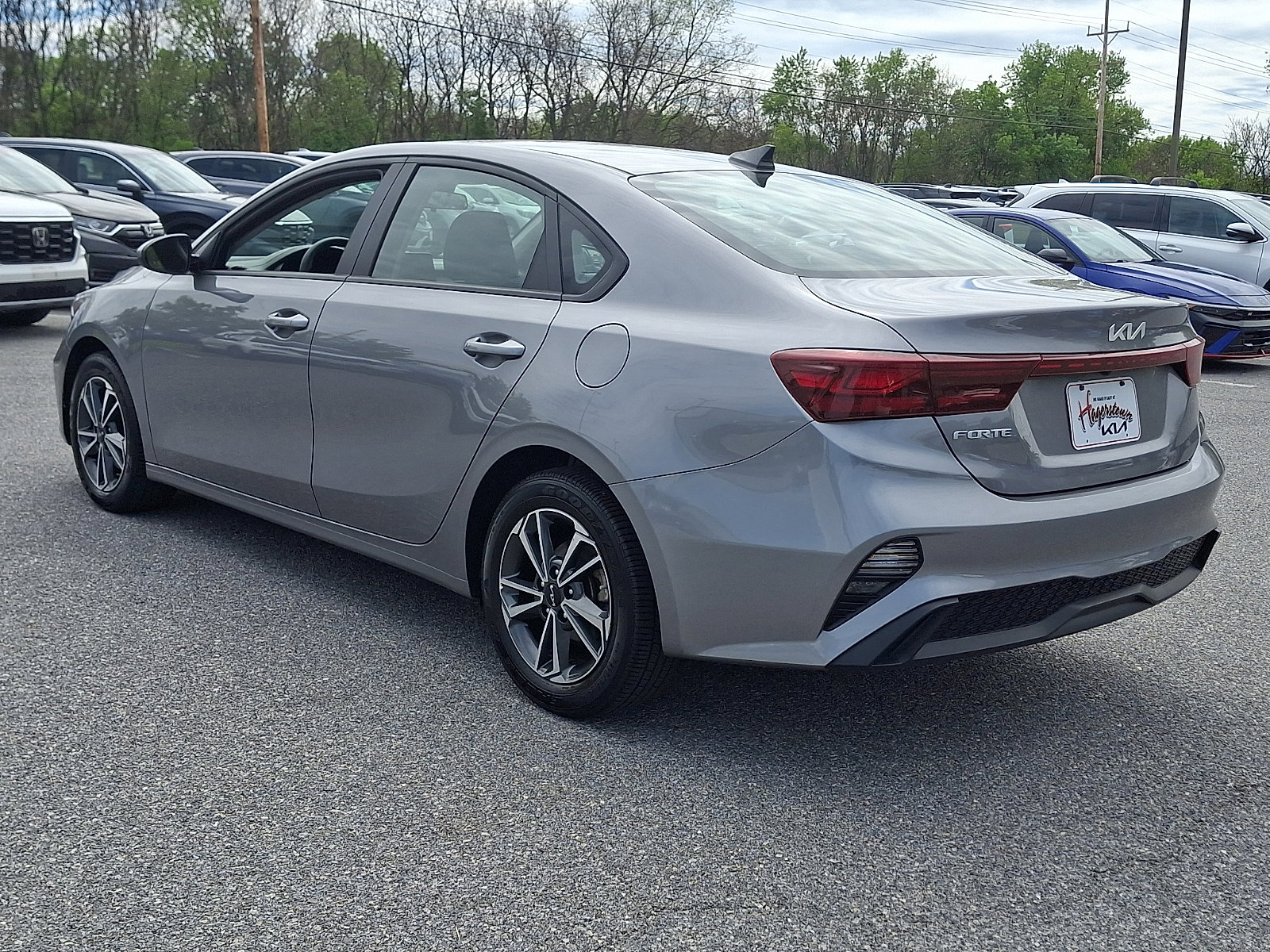 Certified 2024 Kia Forte LXS FWD image 4