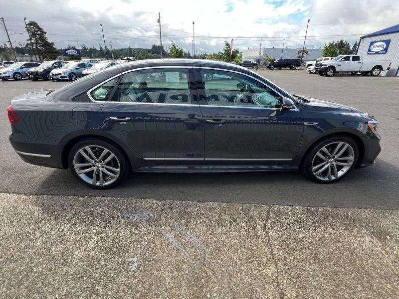 Used 2017 Volkswagen Passat 1.8T R-Line FWD image 7