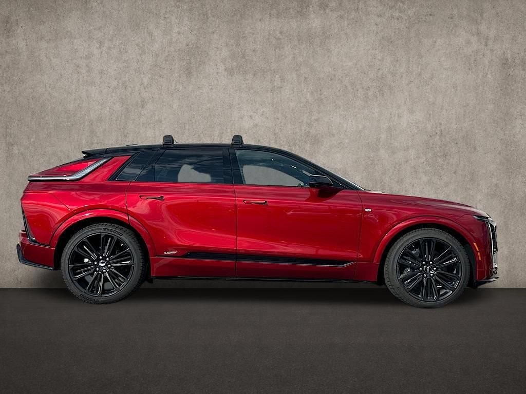 New 2026 Cadillac Lyriq V AWD/4WD image 3
