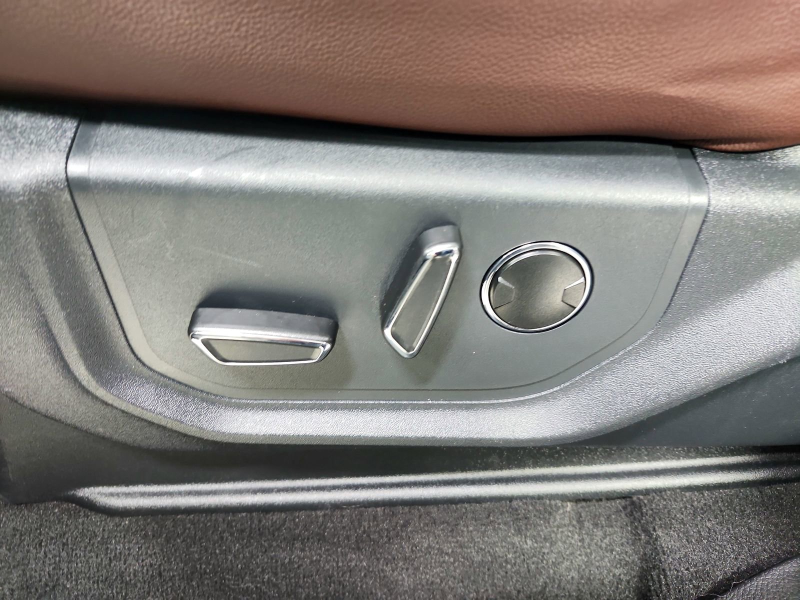 Used 2024 Ford Expedition Max Limited image 20