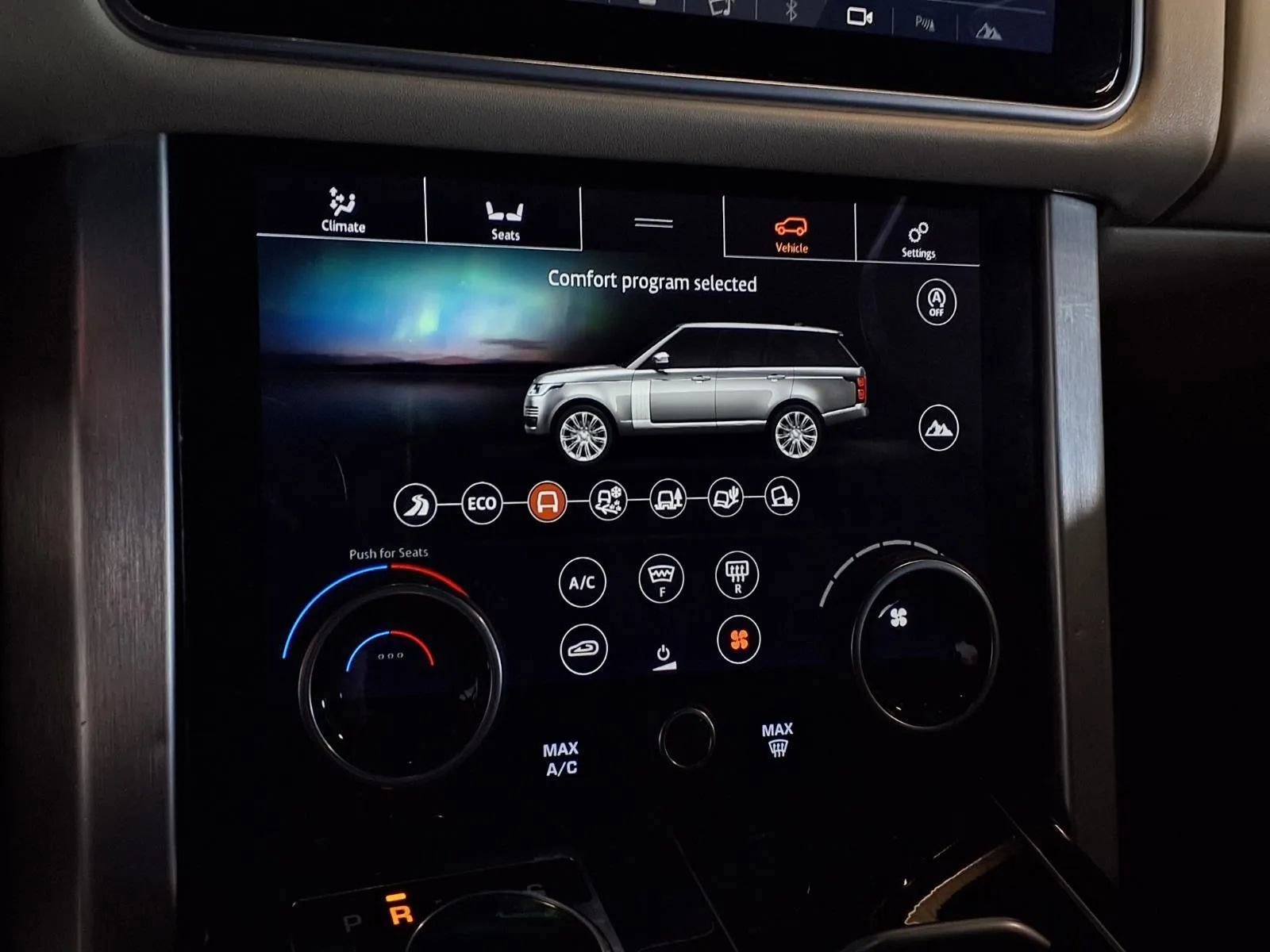 Used 2018 Land Rover Range Rover Supercharged image 21