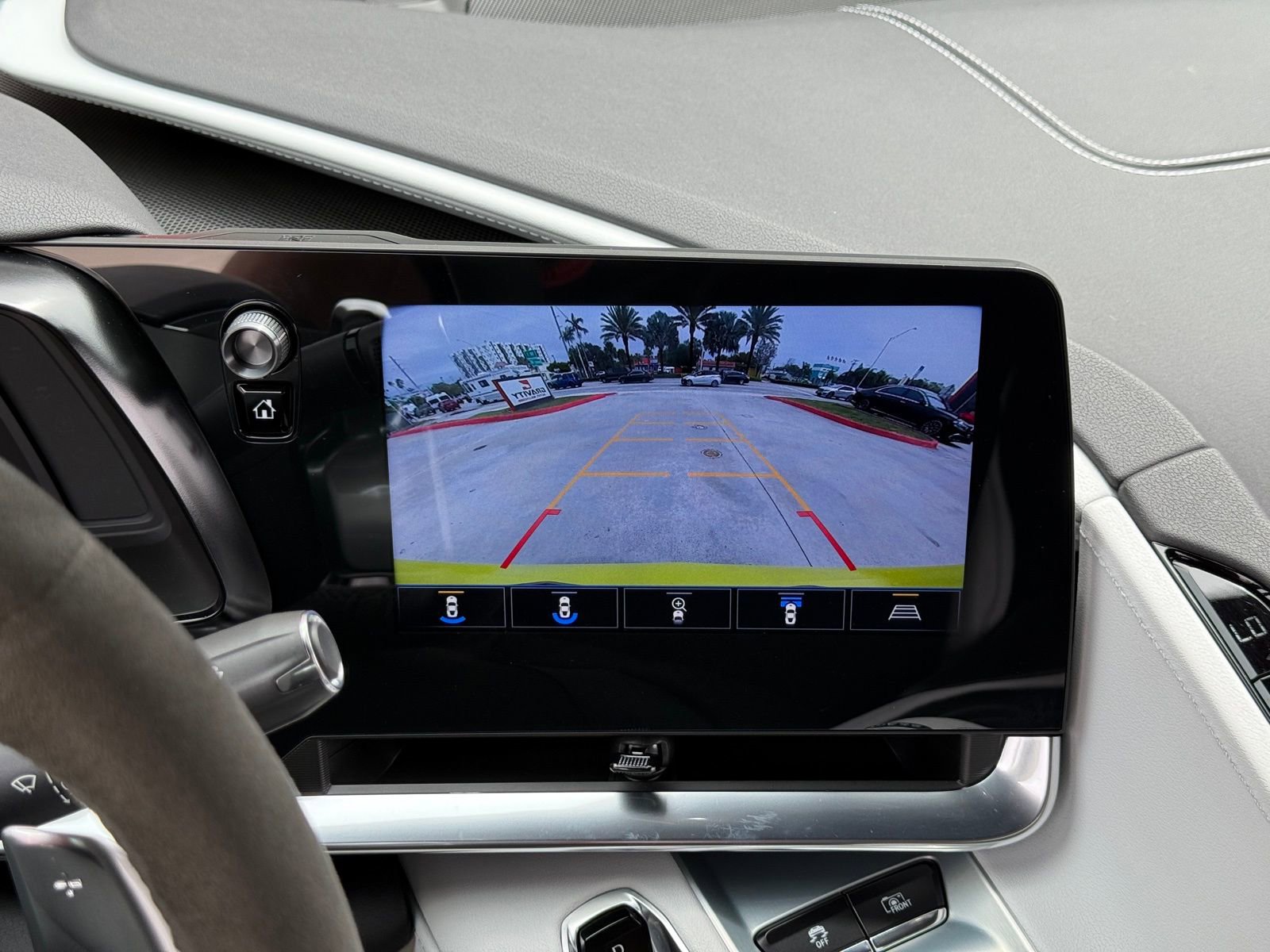 Used 2022 Chevrolet Corvette Stingray Preferred Cpe w/ 2LT RWD image 26