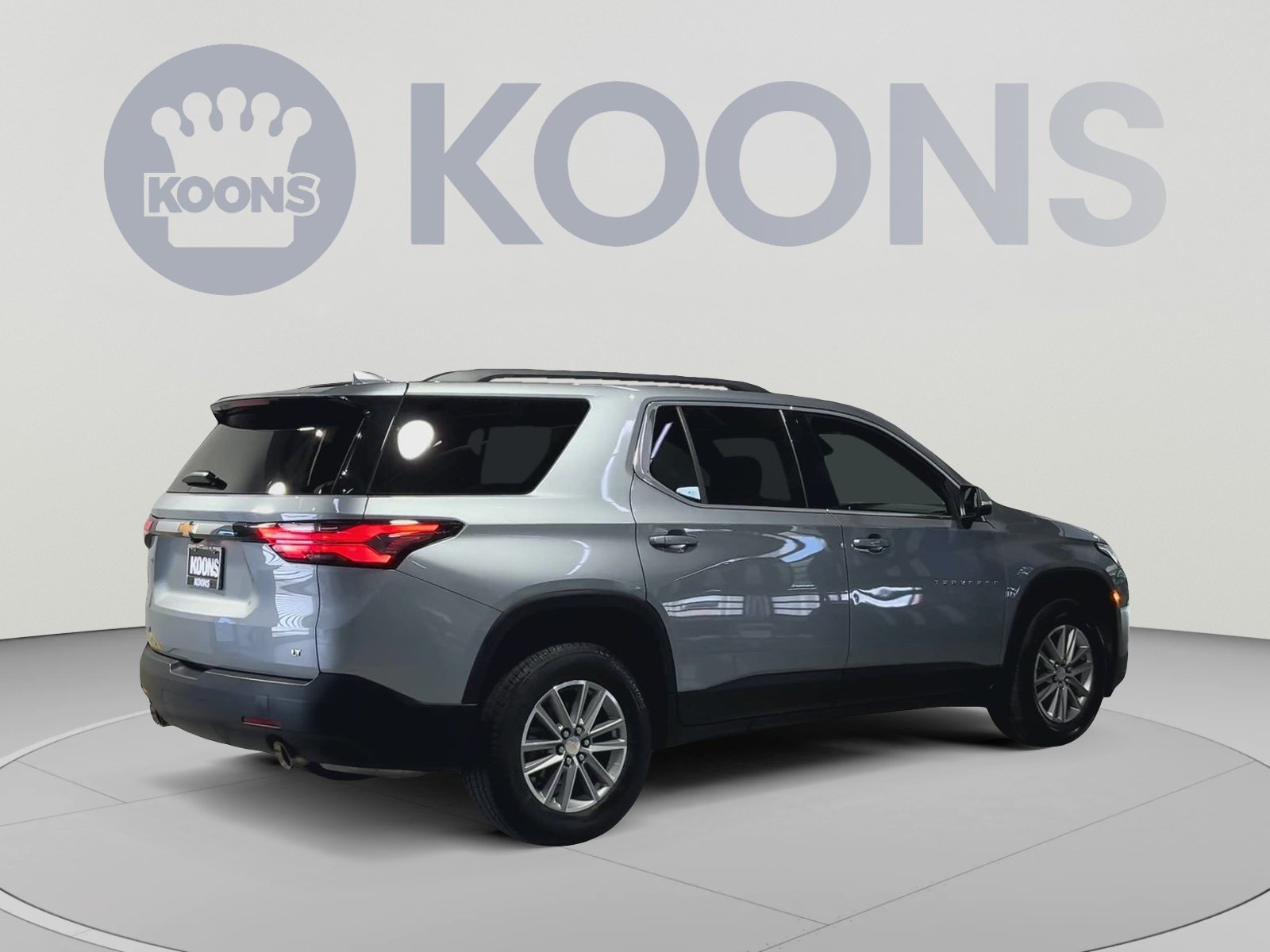 Used 2023 Chevrolet Traverse LT FWD image 11
