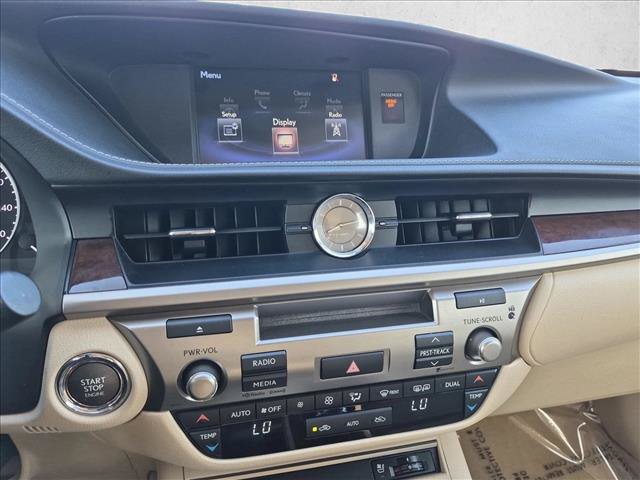 Used 2015 Lexus ES 350 w/ Premium Package FWD image 14