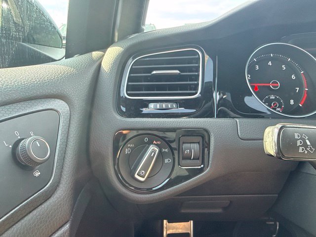 Used 2021 Volkswagen GTI S FWD image 9