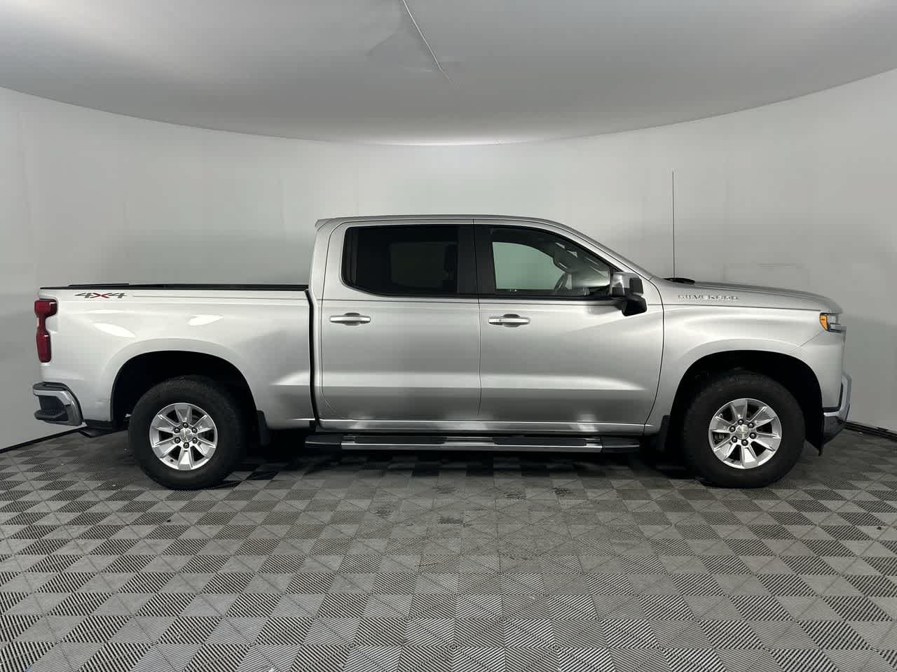 Used 2020 Chevrolet Silverado 1500 LT w/ All-Star Edition AWD/4WD image 9