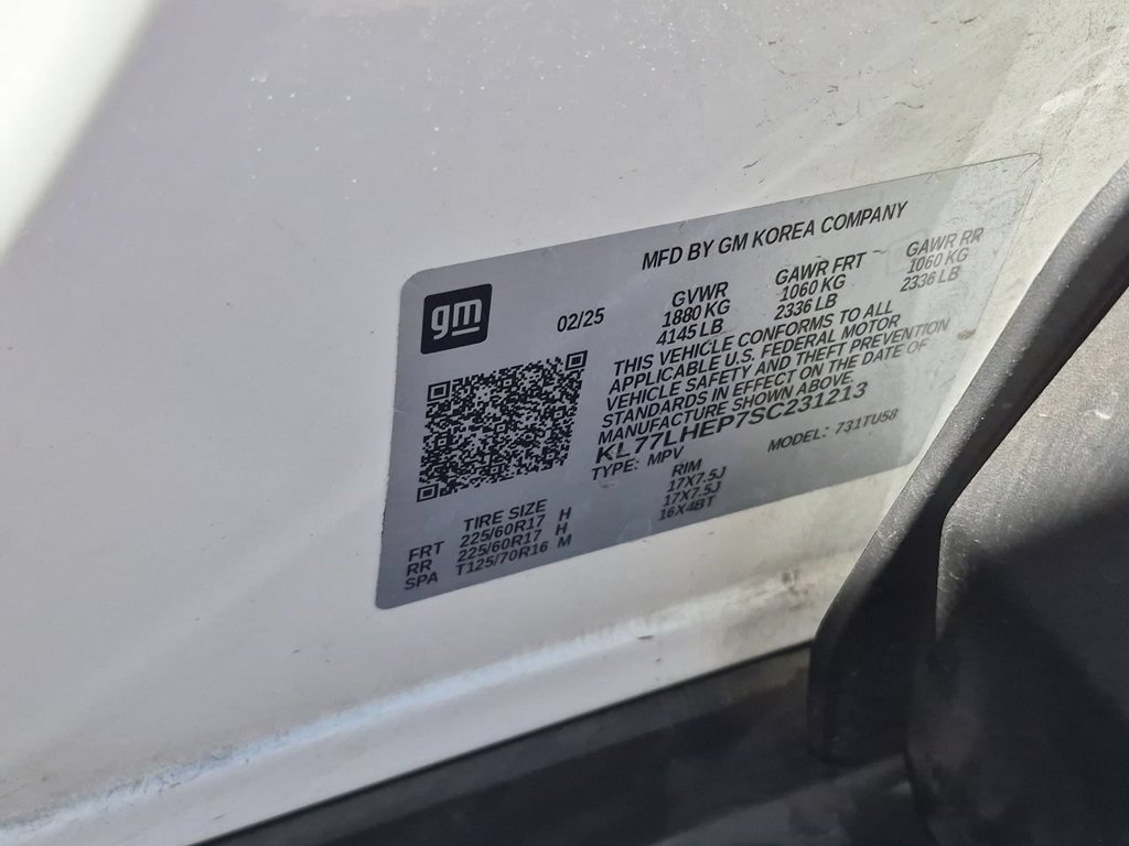 Used 2025 Chevrolet Trax LT FWD image 34