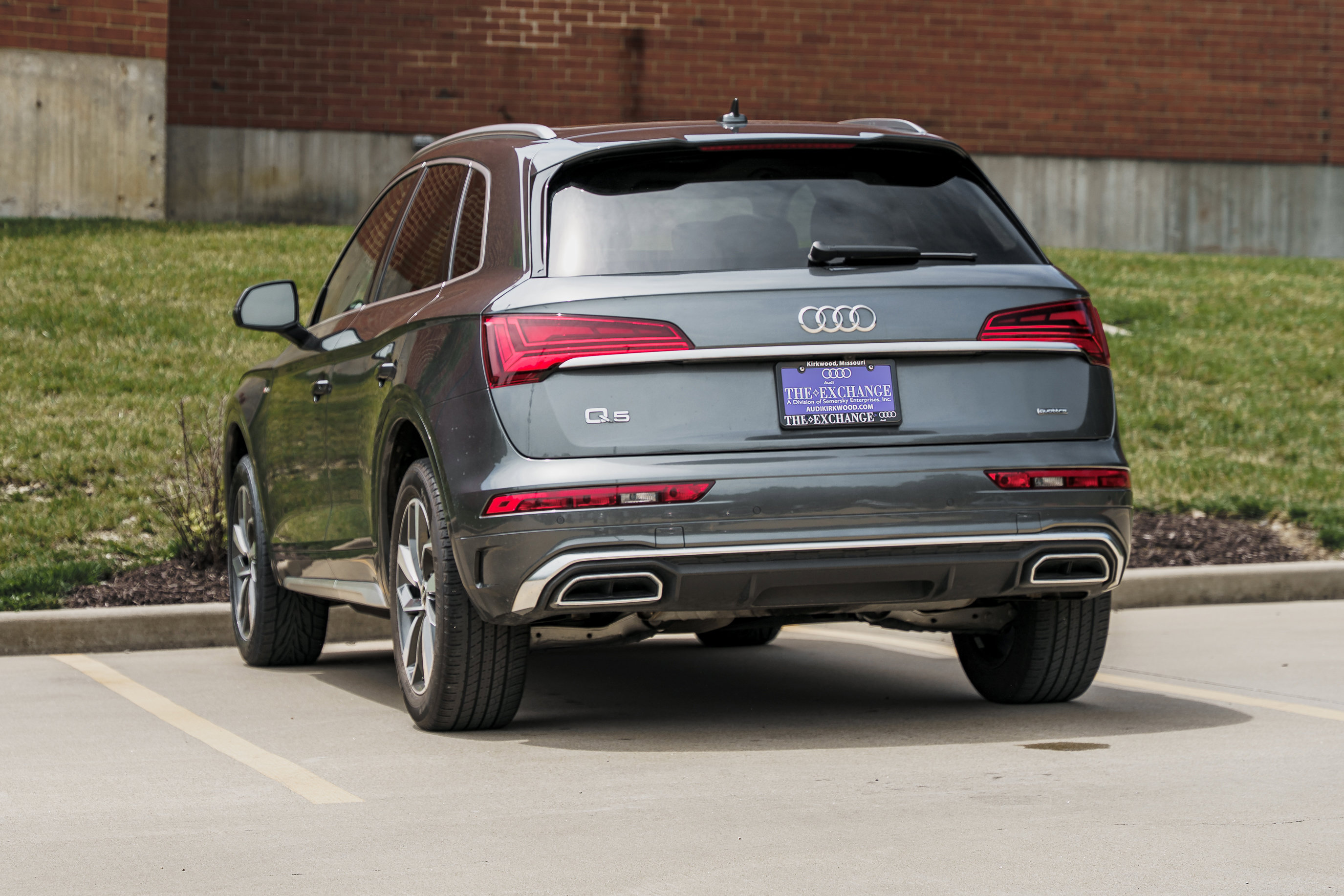 Used 2024 Audi Q5 2.0T Premium w/ Convenience Package AWD/4WD image 5