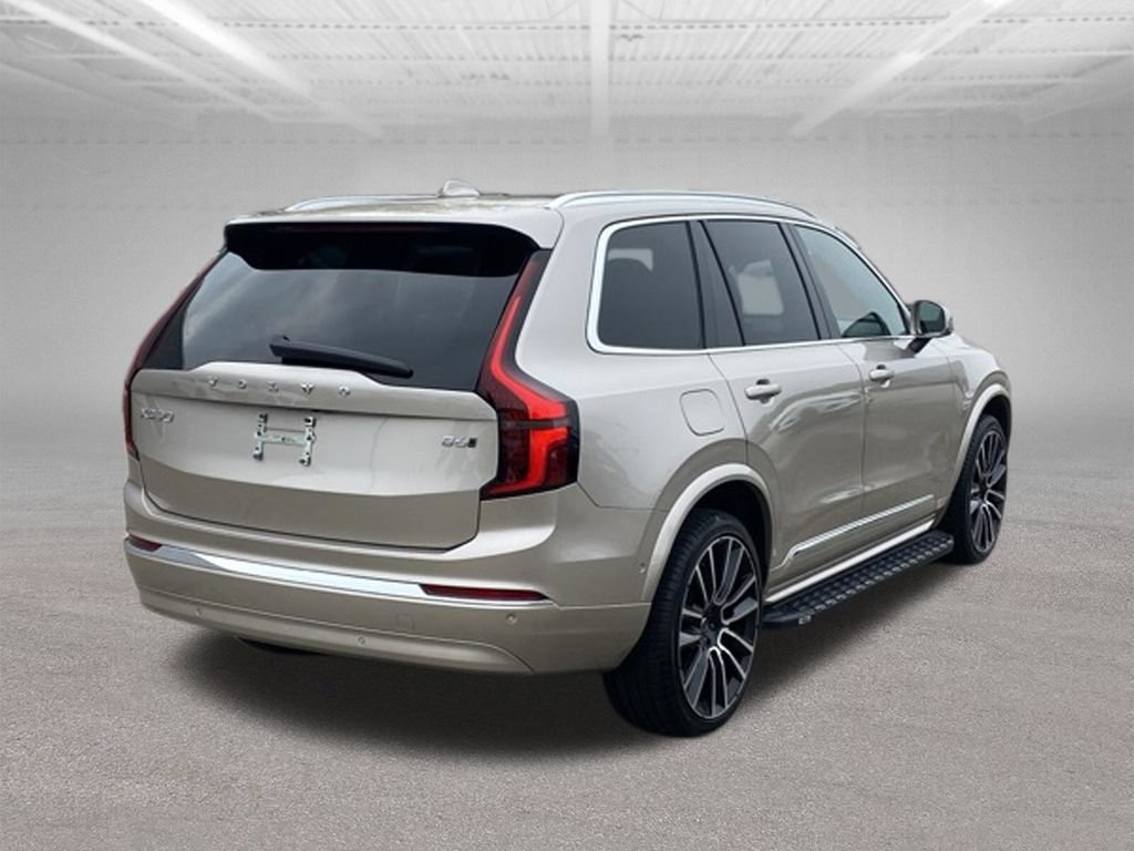 Used 2026 Volvo XC90 B6 Plus w/ Protection Package AWD/4WD image 5