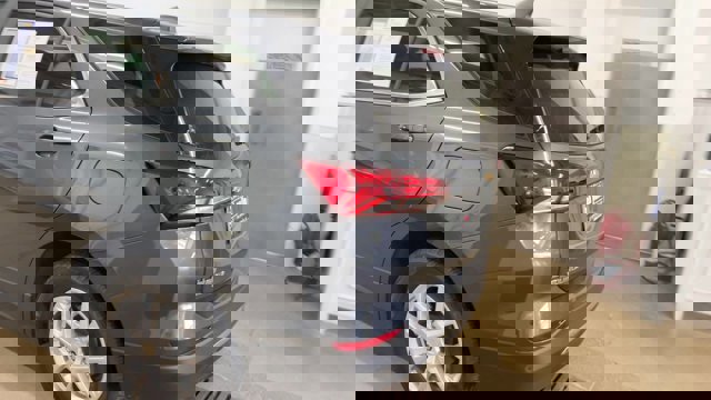 Used 2023 Chevrolet Equinox LT image 6