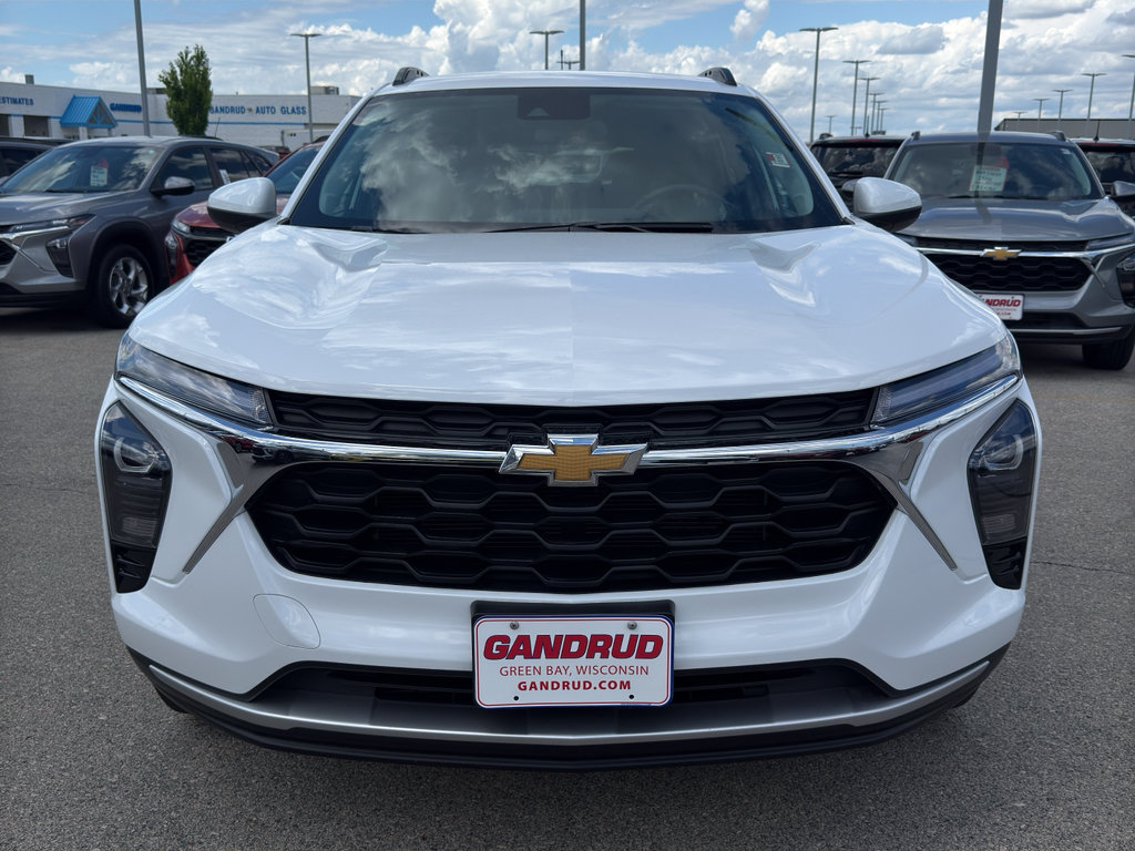 Certified 2024 Chevrolet Trax LT w/ Driver Confidence Package FWD image 3