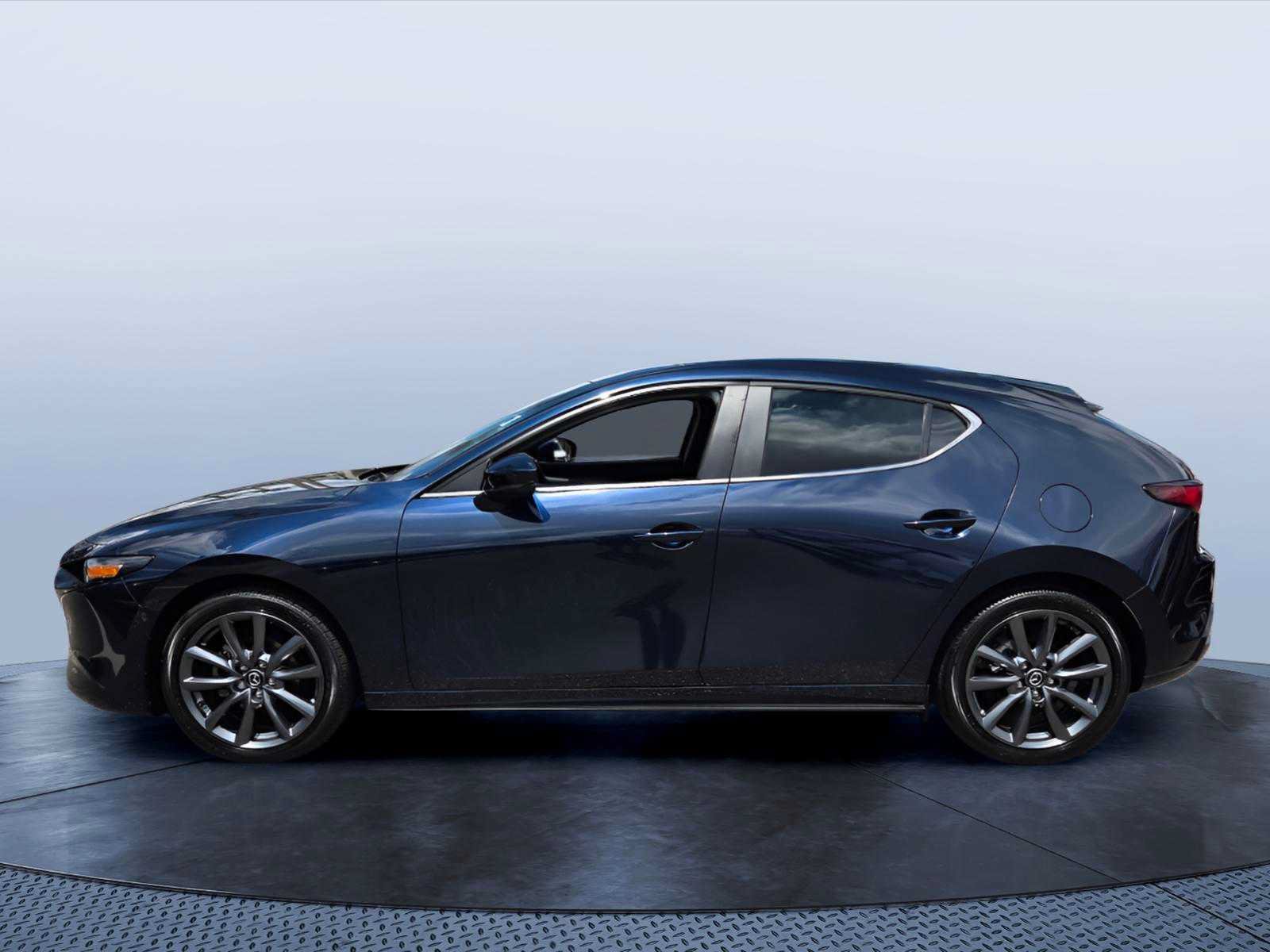 Used 2023 MAZDA MAZDA3 s FWD image 11
