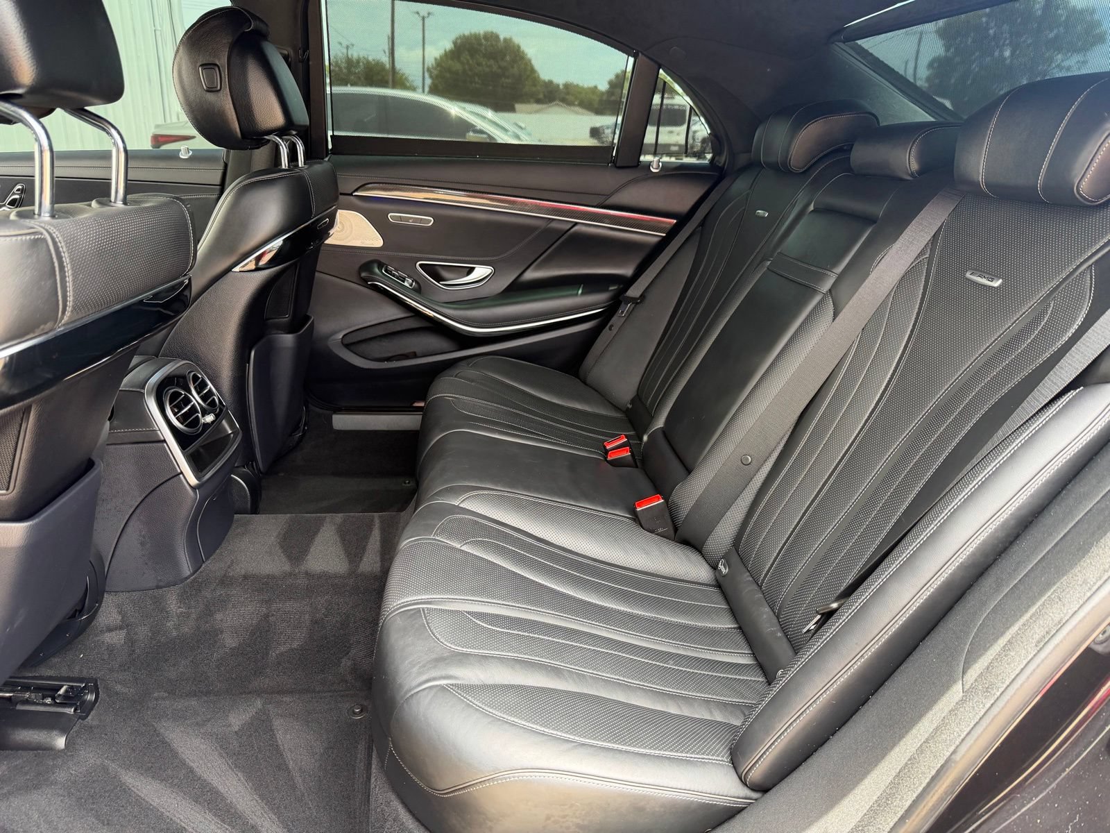 Used 2020 Mercedes-Benz S 63 AMG 4MATIC Sedan image 23