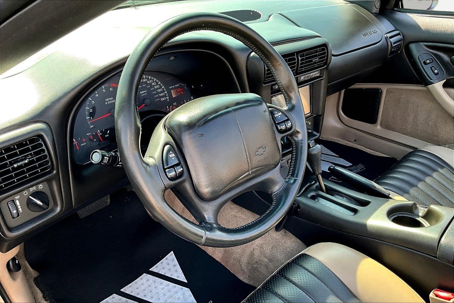 Used 2002 Chevrolet Camaro Z28 w/ Sport Appearance Pkg RWD image 15