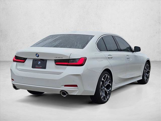 Used 2026 BMW 330i Sedan w/ Premium Package RWD image 2