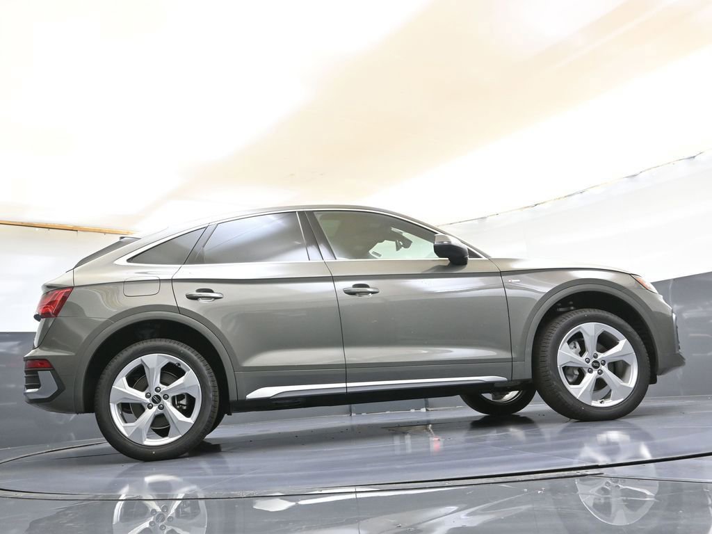 Certified 2025 Audi Q5 2.0T Premium Plus w/ Premium Plus Package image 40