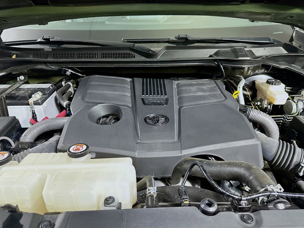 Used 2023 Toyota Tundra Limited w/ Power Package image 9