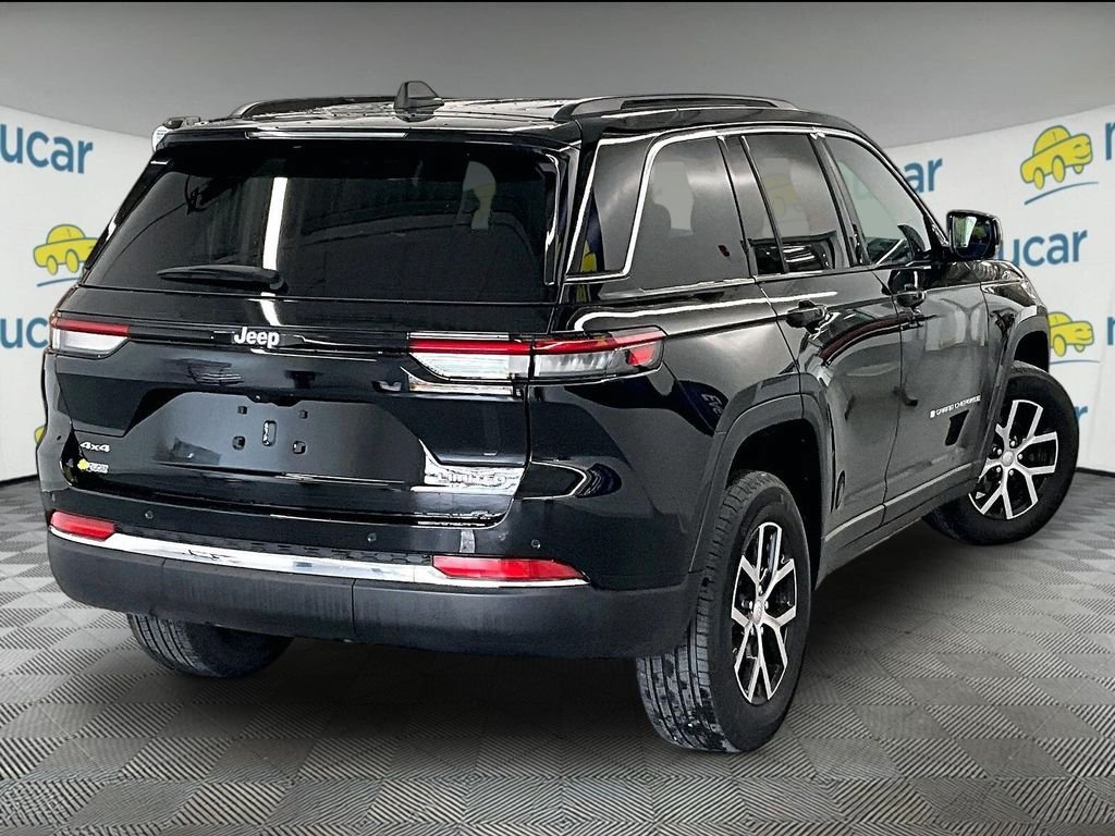 Used 2024 Jeep Grand Cherokee Limited AWD/4WD image 6
