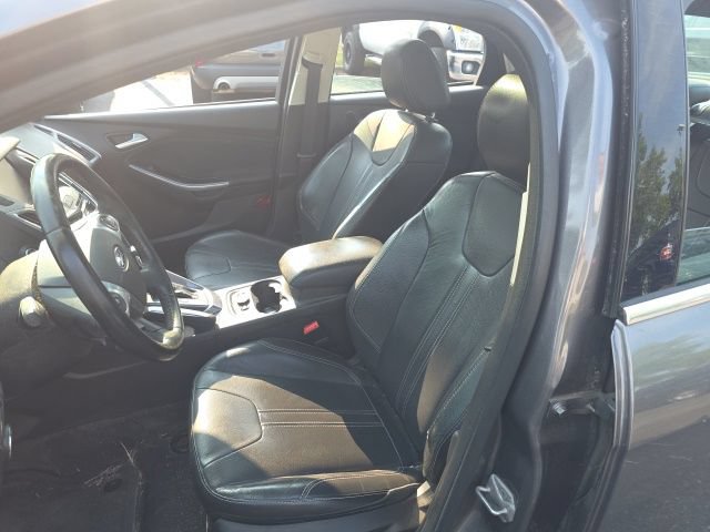 Used 2014 Ford Focus Titanium FWD image 11