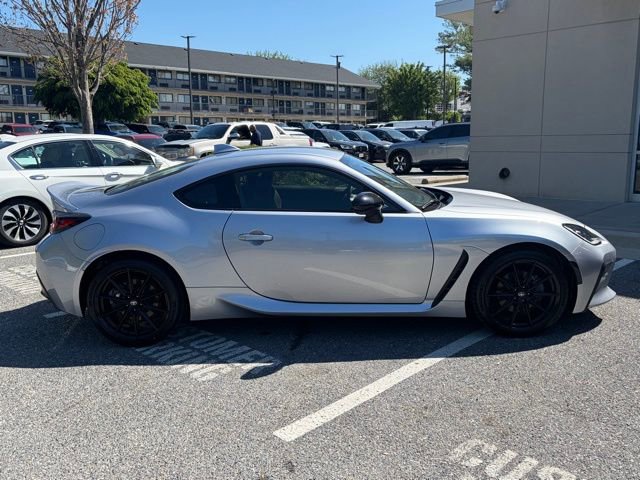 Used 2023 Toyota GR86 Premium w/ ALL Weather Mat Package (TMS) image 9