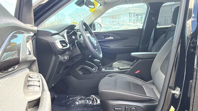 Used 2023 Chevrolet TrailBlazer LT w/ Convenience Package AWD/4WD image 28