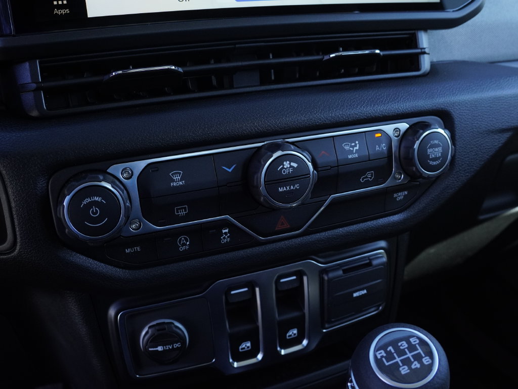 New 2026 Jeep Wrangler Sport AWD/4WD image 18