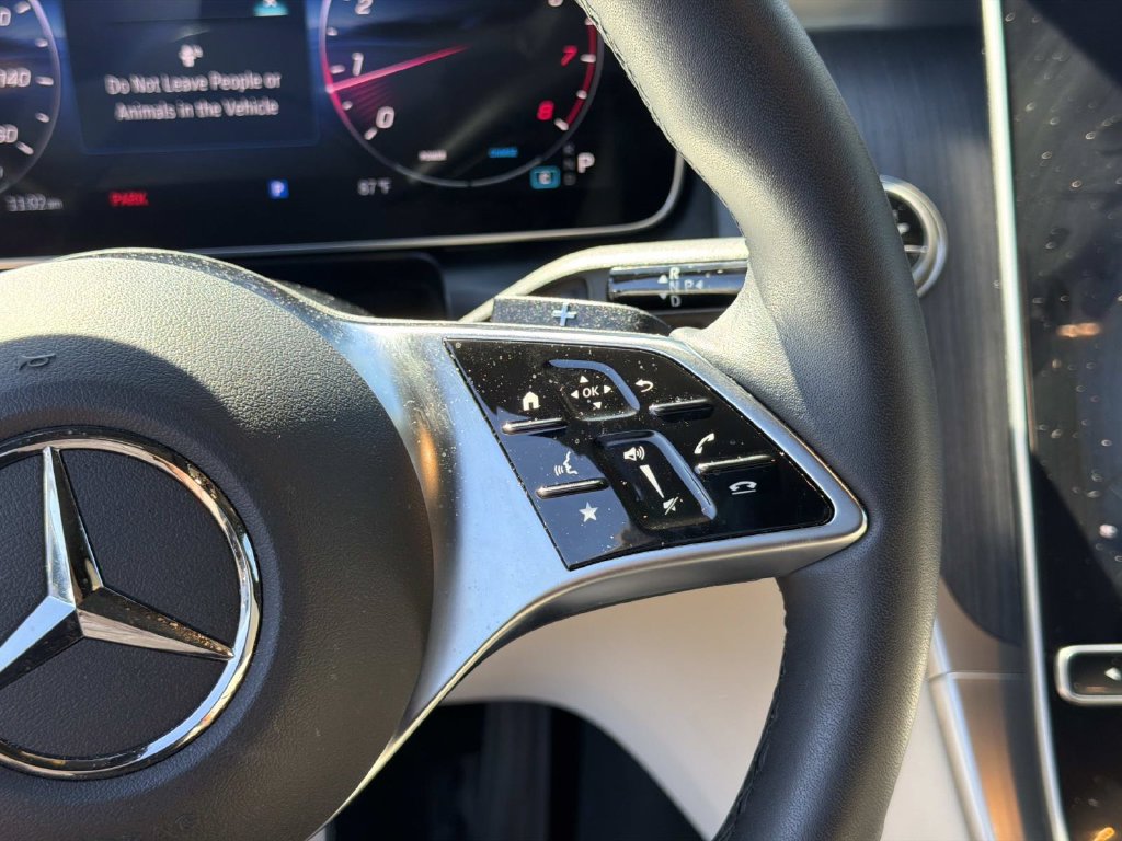 Used 2026 Mercedes-Benz GLC 300 image 24