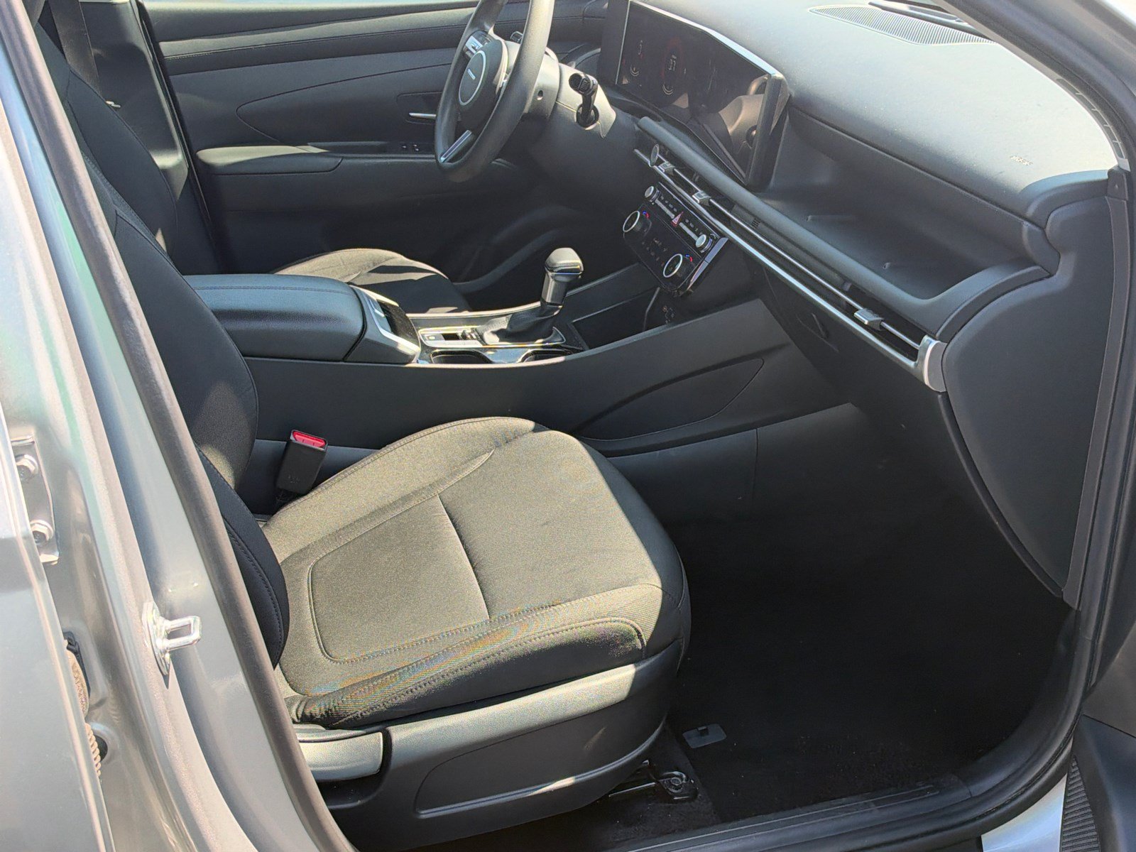 Used 2025 Hyundai Tucson SEL AWD/4WD image 13