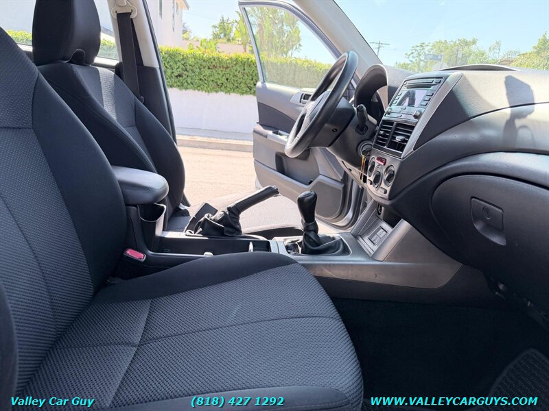 Used 2012 Subaru Forester 2.5X w/ Alloy Wheel Pkg AWD/4WD image 10