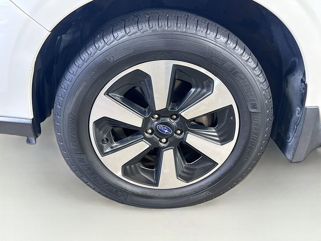 Used 2017 Subaru Forester 2.5i Premium AWD/4WD image 38