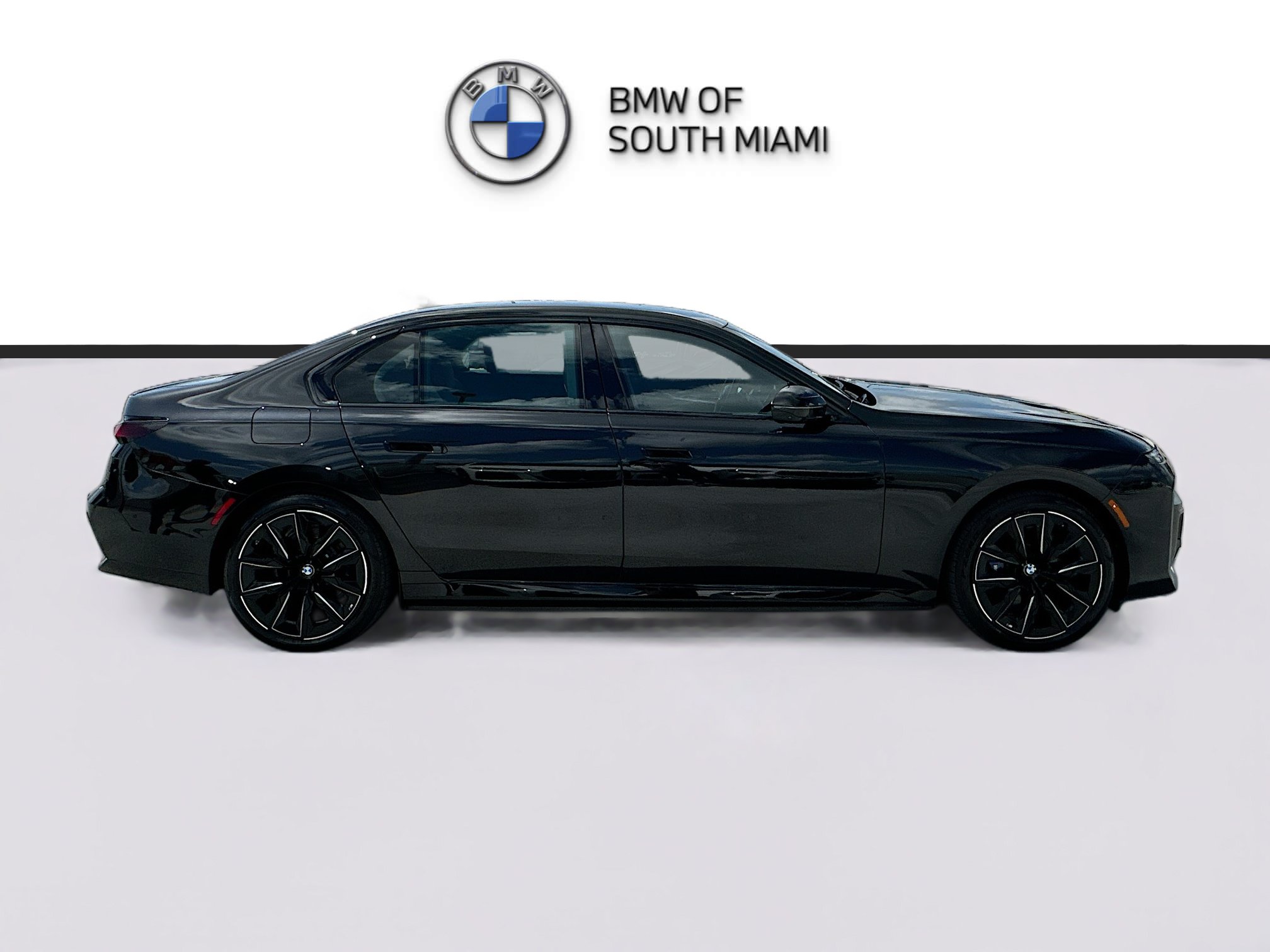 Certified 2024 BMW i7 xDrive60 w/ Premium Package AWD/4WD image 8