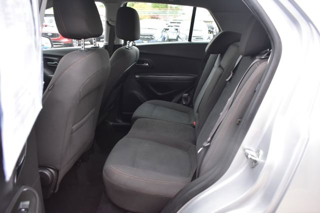 Used 2017 Chevrolet Trax LS FWD image 26