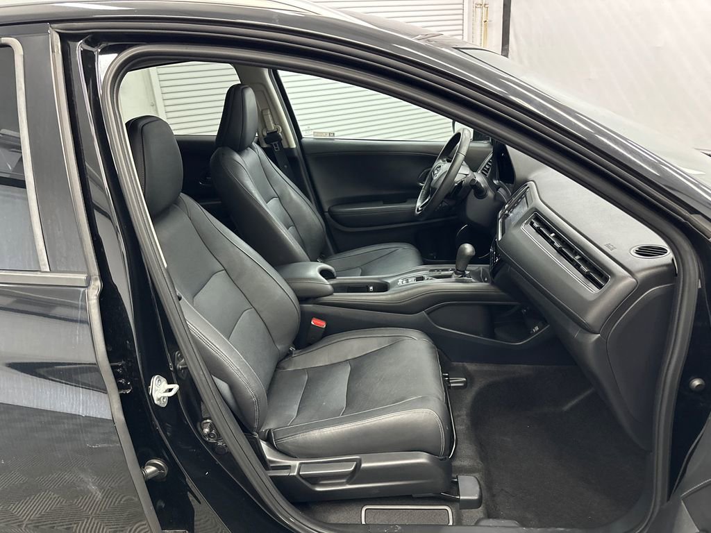 Used 2021 Honda HR-V EX-L image 13