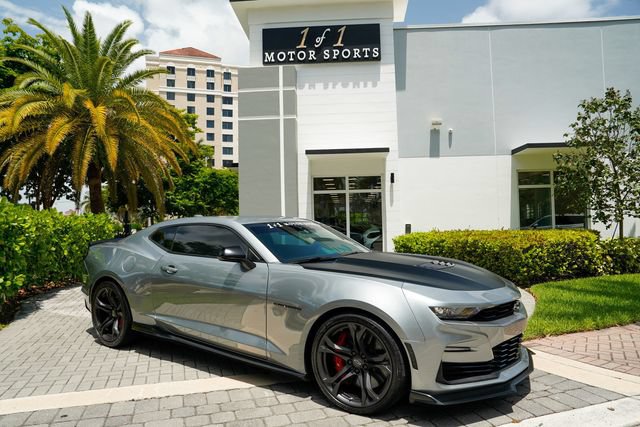 Used 2023 Chevrolet Camaro SS RWD image 1