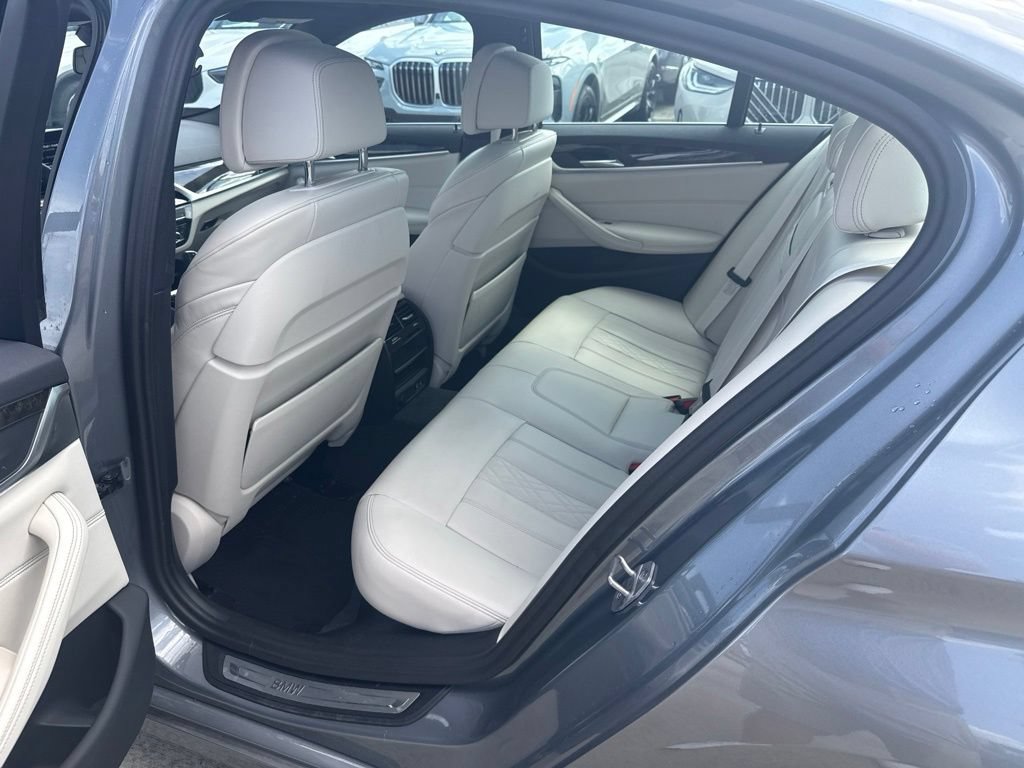 Used 2023 BMW 530i w/ Luxury Seating Package RWD image 19
