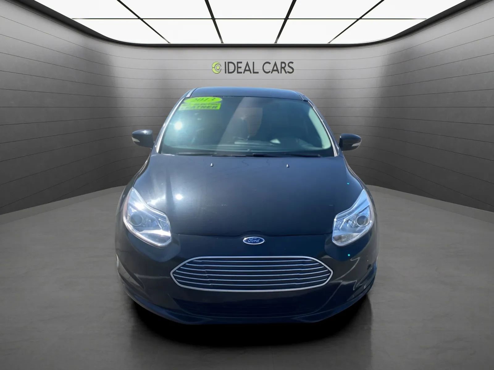Used 2013 Ford Focus Electric Hatchback FWD image 2