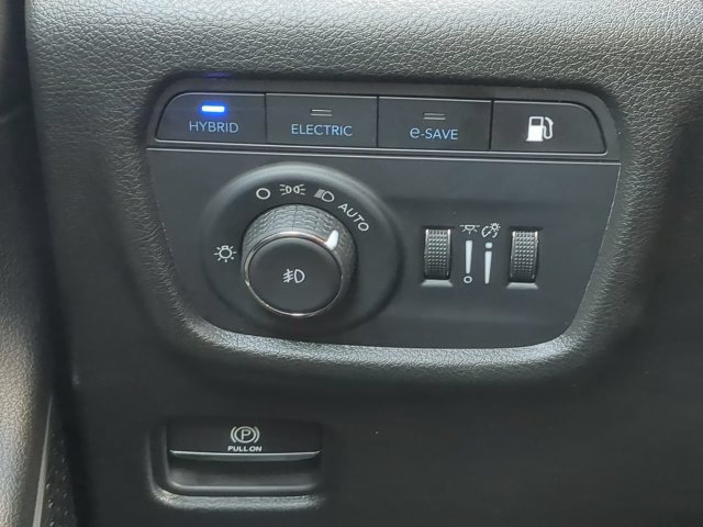 Used 2022 Jeep Grand Cherokee Trailhawk AWD/4WD image 27