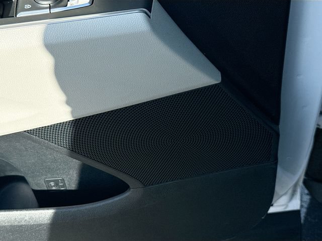Used 2025 Kia Sorento S w/ Panoramic Sunroof Package FWD image 19