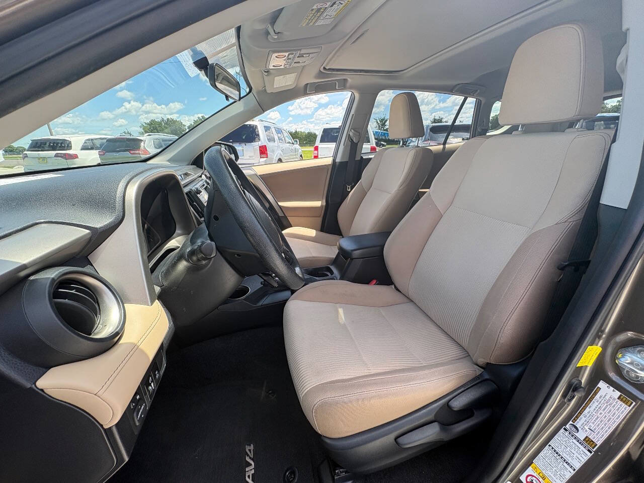 Used 2013 Toyota RAV4 XLE AWD/4WD image 8